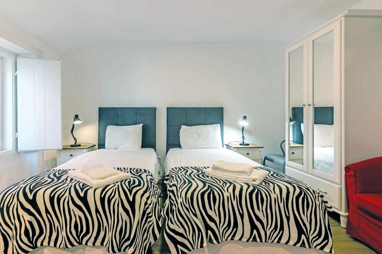 Bairro Alto Palace Special For Groups Up To 24 Guests Lisbona Esterno foto