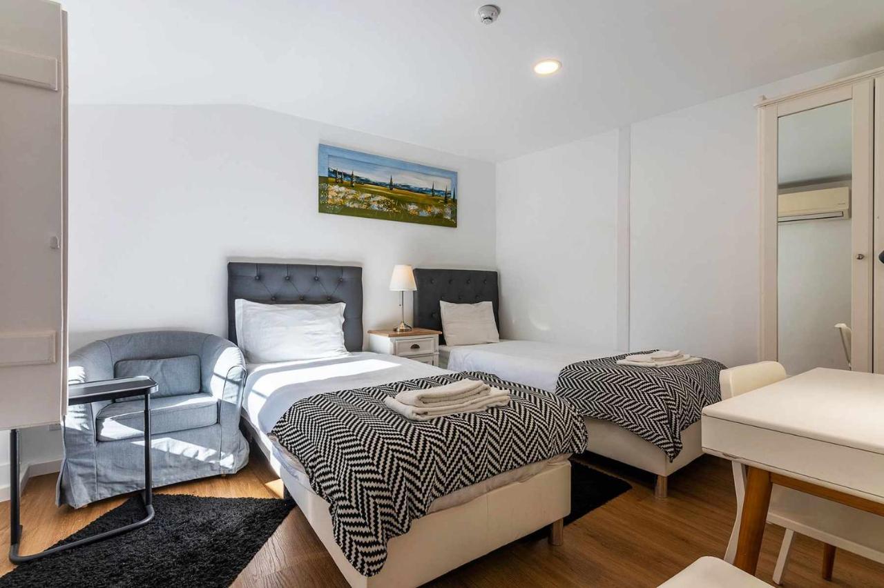 Bairro Alto Palace Special For Groups Up To 24 Guests Lisbona Esterno foto